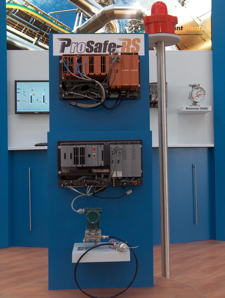 The first ProSafe RS controller at Interkama 2005 in Hannover