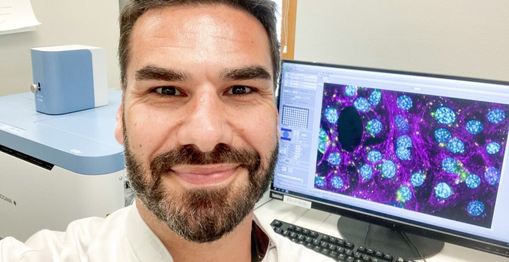 Dr. Giuseppe Balistreri in his lab doing Sars-Cov-2 research